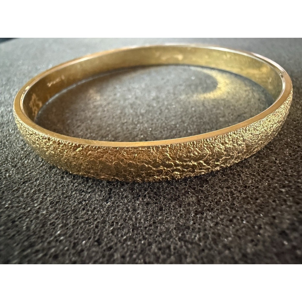 Vintage Gold Tone Signed MONET Diamond Cut Bangle Bracelet Size Small Textured